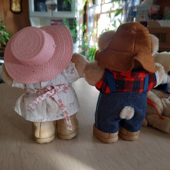 Vintage 80's Wendy's FURSKINS 7" Bears - Farrell, Hattie Set of 2 + extras! - Picture 3 of 16